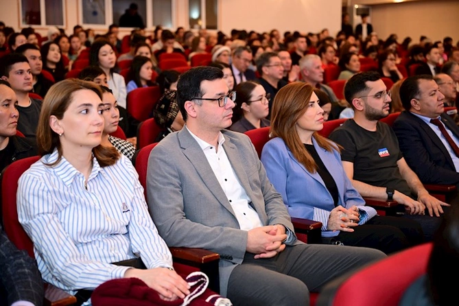 Qırğızıstanda Azərbaycan Mədəniyyəti Günləri başa çatdı — FOTOLAR Qırğızıstanda Azərbaycan Mədəniyyəti Günləri başa çatdı — FOTOLAR