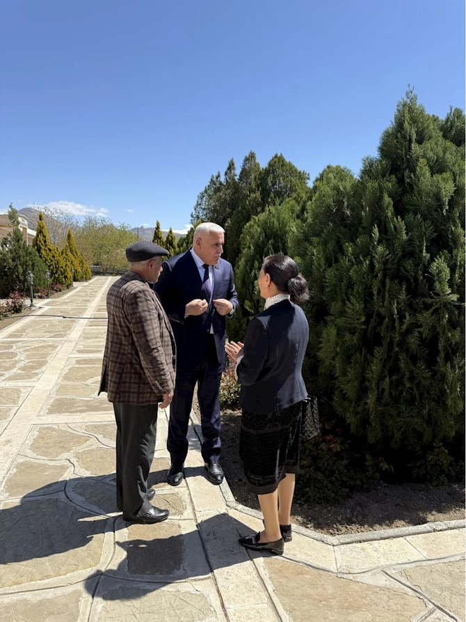 Vüqar Rəhimzadə Culfada seçiciləri ilə növbəti görüşünü keçirdi — FOTOLAR Vüqar Rəhimzadə Culfada seçiciləri ilə növbəti görüşünü keçirdi — FOTOLAR