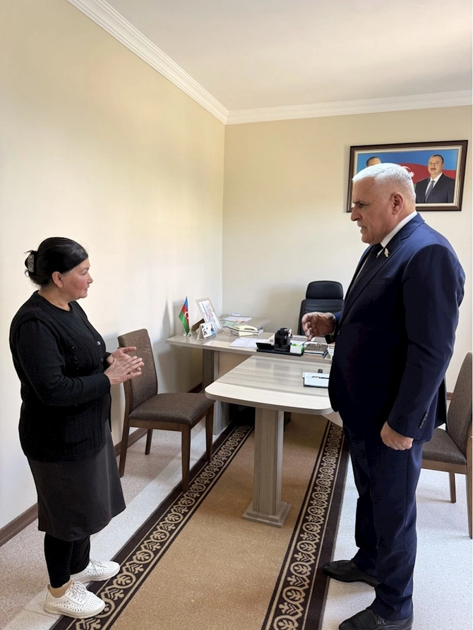 Vüqar Rəhimzadə Culfada seçiciləri ilə növbəti görüşünü keçirdi — FOTOLAR Vüqar Rəhimzadə Culfada seçiciləri ilə növbəti görüşünü keçirdi — FOTOLAR
