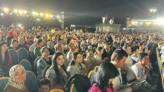 Xivə şəhərində IV Beynəlxalq “Baxşı” festivalının açılışı olub — FOTOLAR