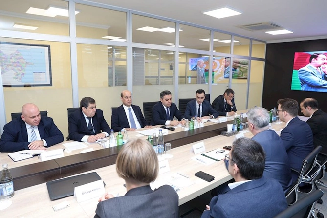 Rafiq Aslanov Macarıstanın Azərbaycandakı səfirini qəbul etdi — FOTOLAR Rafiq Aslanov Macarıstanın Azərbaycandakı səfirini qəbul etdi — FOTOLAR