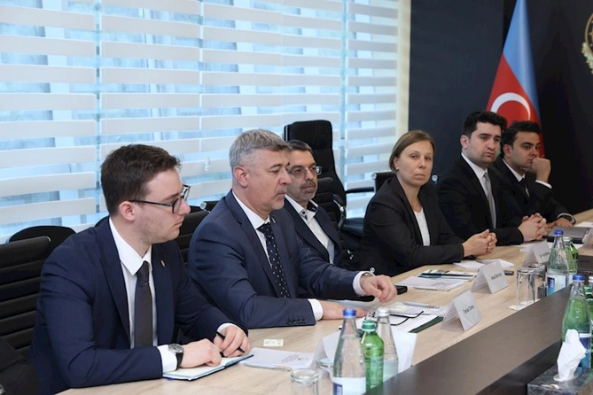 Rafiq Aslanov Macarıstanın Azərbaycandakı səfirini qəbul etdi — FOTOLAR Rafiq Aslanov Macarıstanın Azərbaycandakı səfirini qəbul etdi — FOTOLAR