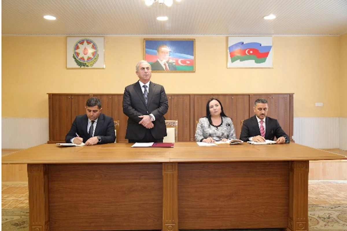 Sevindik Hətəmov növbəti vətəndaş qəbulunu keçirdi — FOTOLAR