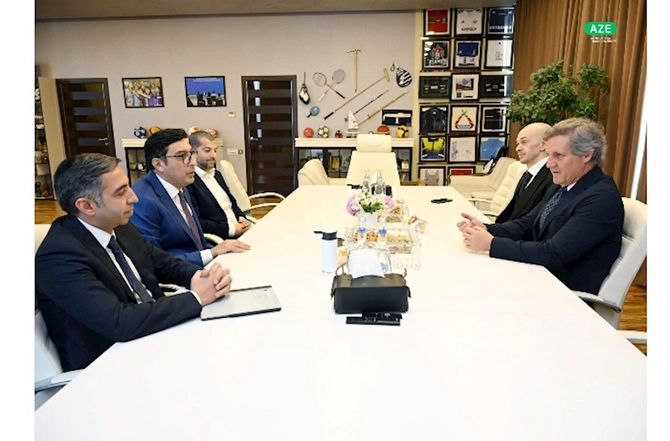 Fərid Qayıbov Avropa Üzgüçülük Federasiyasının prezidenti ilə görüşdü — FOTOLAR
