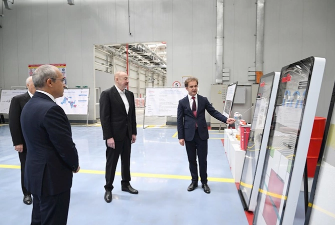 İlham Əliyev Sumqayıt Kimya Sənaye Parkında olub — FOTOLAR