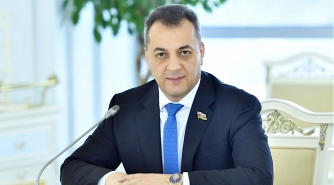 Deputat: Pezeşkianın Bakıya səfəri dostluq və qonşuluq münasibətlərinə yeni çalarlar qazandıracaq Deputat: Pezeşkianın Bakıya səfəri dostluq və qonşuluq münasibətlərinə yeni çalarlar qazandıracaq