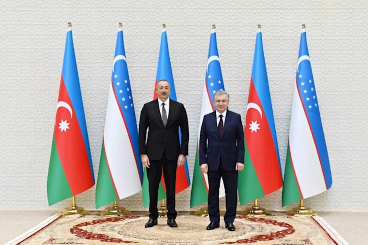 Şavkat Mirziyoyev İlham Əliyevə zəng etdi