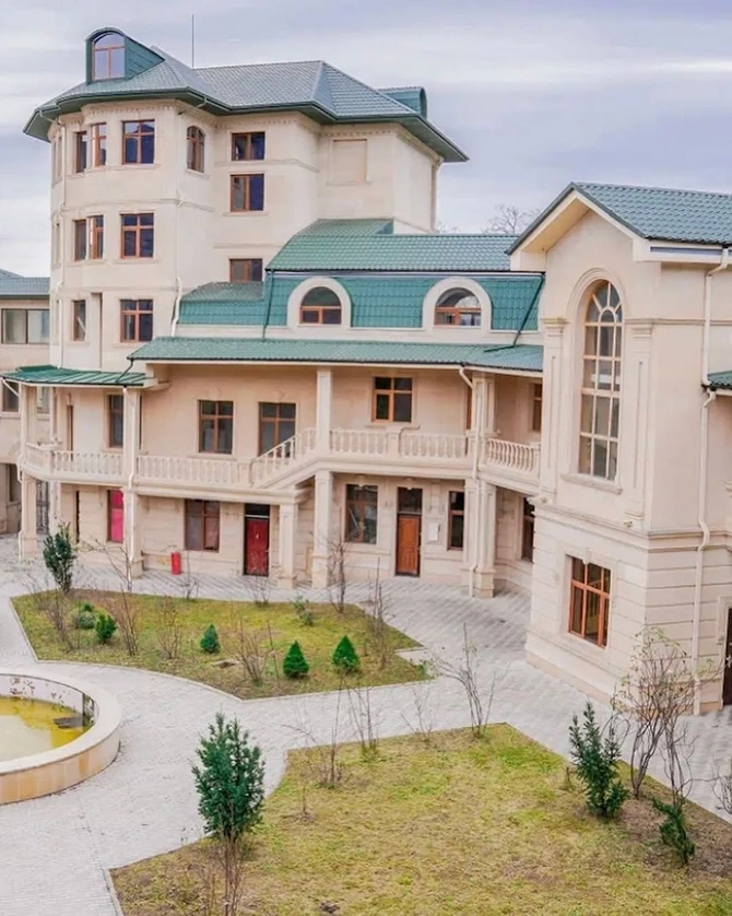 Hacı Nuranın 2 ay əvvəl təriflədiyi otel 9,2 milyona hərraca çıxarılır — FOTOLAR