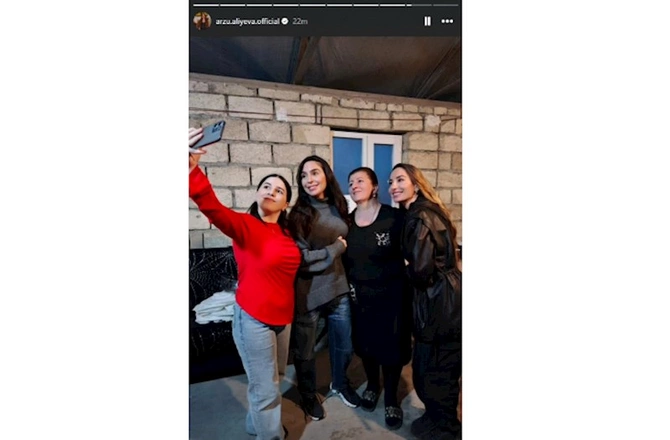 Arzu Əliyeva və Leyla Əliyeva Qəbələdə sakinlərlə görüşdülər — FOTOLAR Arzu Əliyeva və Leyla Əliyeva Qəbələdə sakinlərlə görüşdülər — FOTOLAR