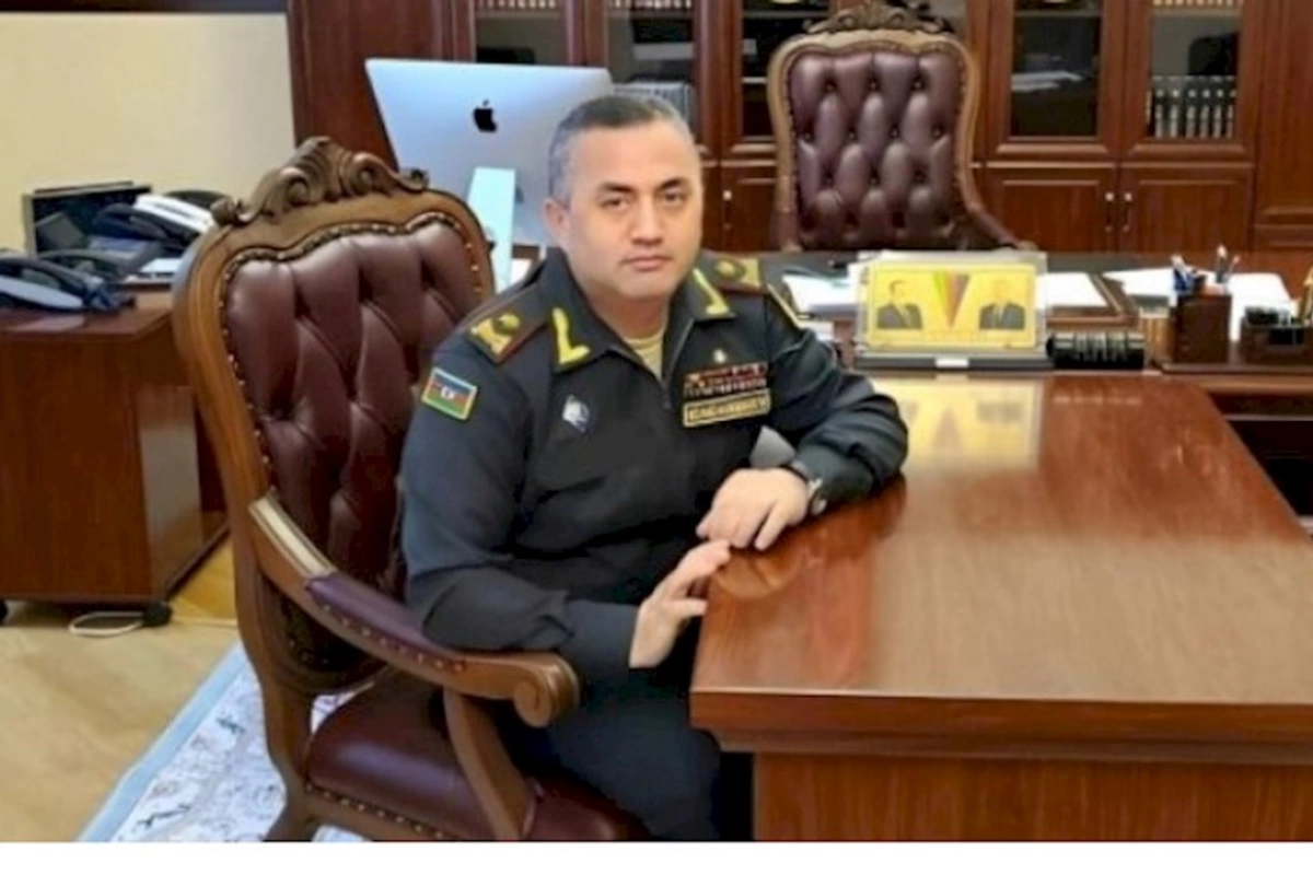 Generalın bacısı oğlu çimərlik fotoları ilə şantaj edildi