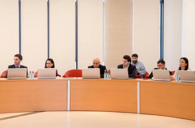 “Strateji kommunikasiya və böhran kommunikasiyasında yeni trendlər” mövzusunda təlimlər yekunlaşıb — FOTOLAR “Strateji kommunikasiya və böhran kommunikasiyasında yeni trendlər” mövzusunda təlimlər yekunlaşıb — FOTOLAR