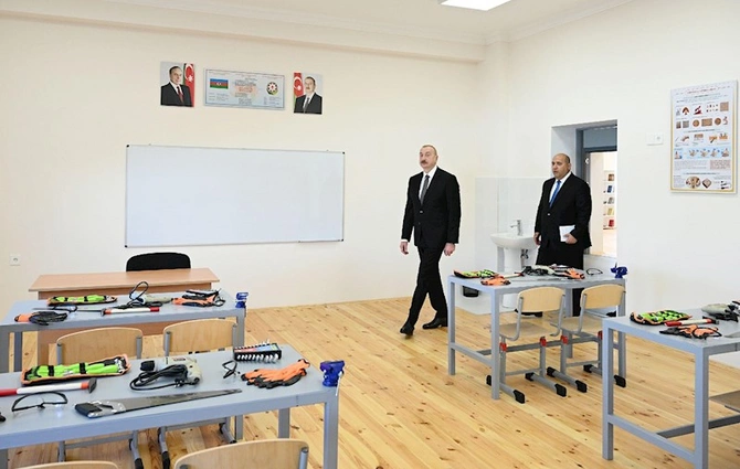Prezident Ağdamın Kəngərli kəndinin birinci mərhələsinin açılışında iştirak edib — FOTOLAR (YENİLƏNİB)