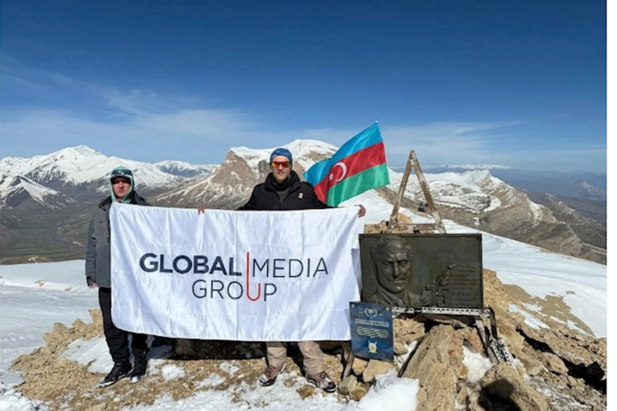 “Global Media Group” əməkdaşı “Heydər zirvəsi”nə yürüş edib — FOTOLAR