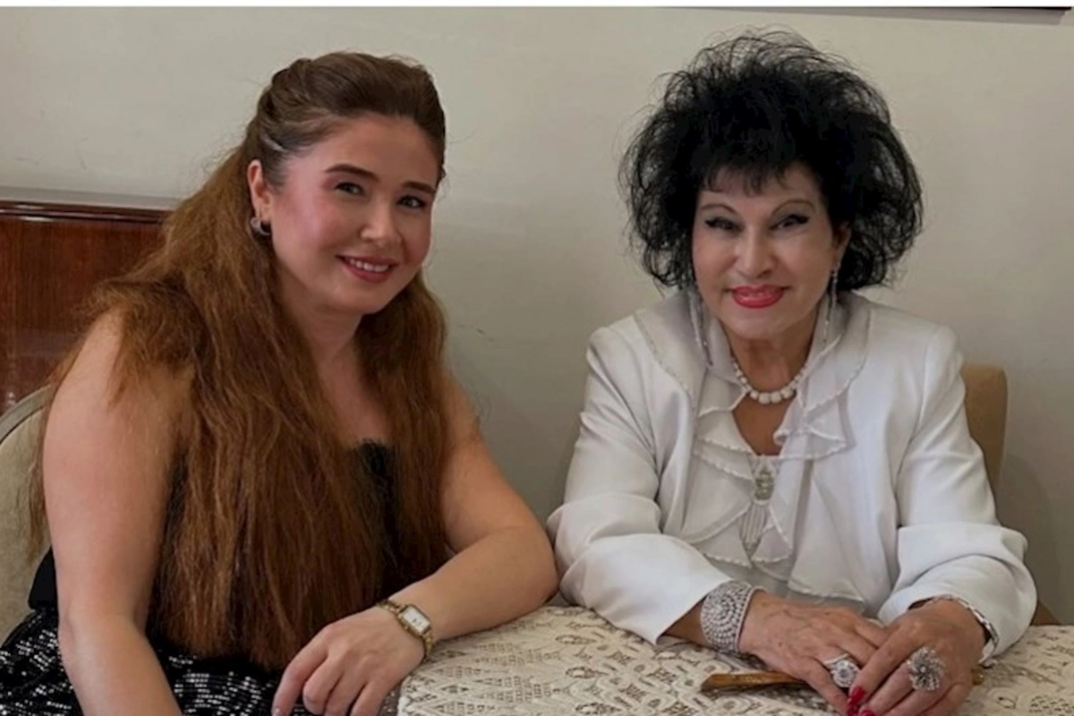 Elnarə Zeynəb Xanlarova ilə bir arada — FOTO