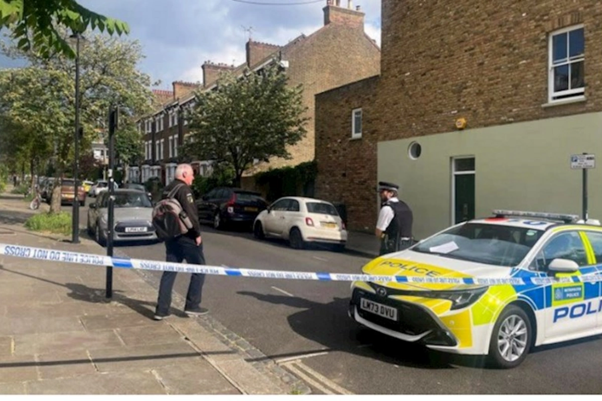 Londonda Baş nazirin evini yandırmaqda şübhəli bilinən şəxs saxlanılıb