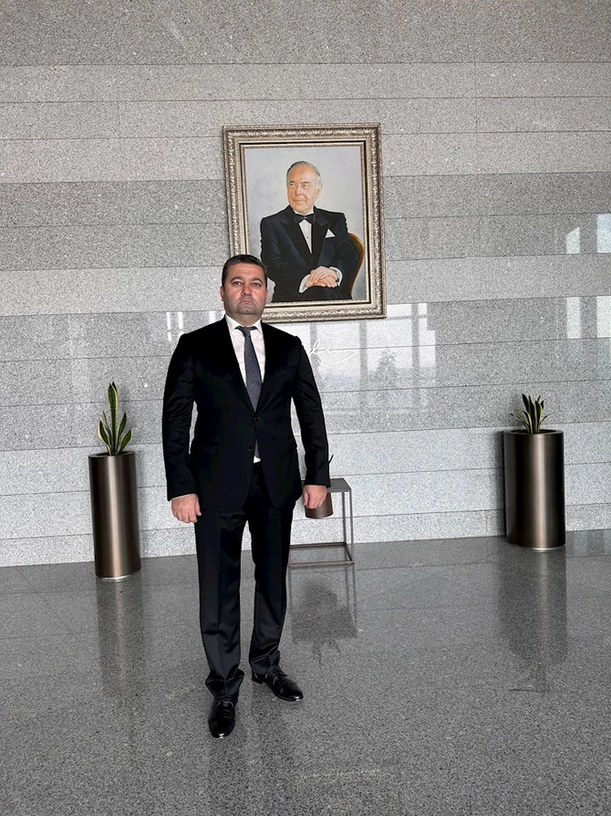 SOCAR-da yeni təyinat: Vasif Əmirova yüksək vəzifə verildi — FOTOLAR SOCAR-da yeni təyinat: Vasif Əmirova yüksək vəzifə verildi — FOTOLAR