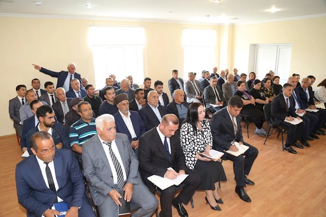 Sevindik Hətəmov vətəndaşları qəbul etdi — FOTOLAR