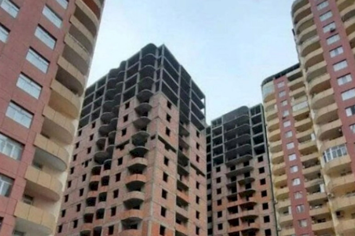 Mənzil bazarında qiymət enəcək?