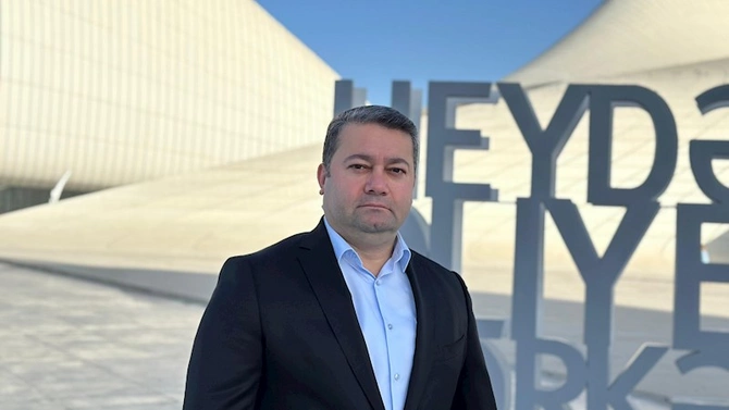 SOCAR-da yeni təyinat: Vasif Əmirova yüksək vəzifə verildi — FOTOLAR SOCAR-da yeni təyinat: Vasif Əmirova yüksək vəzifə verildi — FOTOLAR