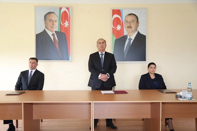 Sevindik Hətəmov vətəndaşları qəbul etdi — FOTOLAR