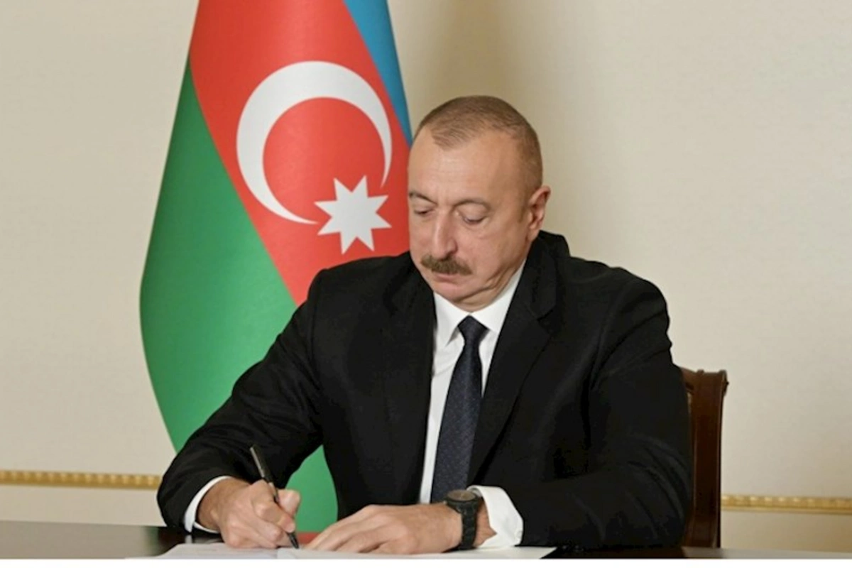 Prezident FHN-in 20 illik yubiley medalının təsis olunmasını təsdiqlədi