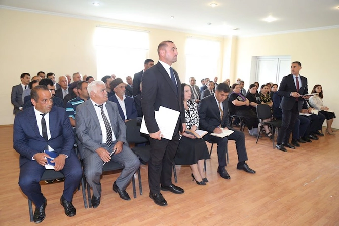 Sevindik Hətəmov vətəndaşları qəbul etdi — FOTOLAR