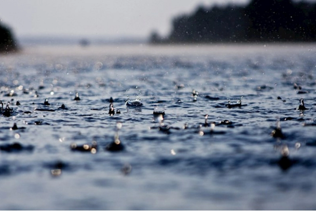 Ölkə ərazisində yağıntılı və küləkli hava davam edir — FAKTİKİ HAVA