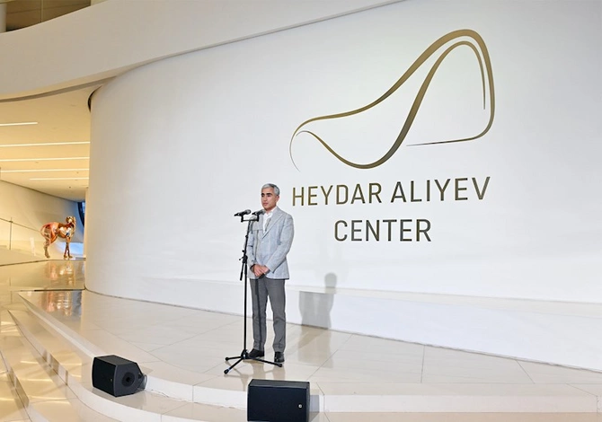 Heydər Əliyev Mərkəzində “Əbədiyyətin ifadəsi” sərgisi — VİDEO/FOTOLAR
