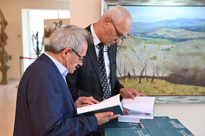“Xalq Əmanəti” layihəsinin 25-ci nəşri Güney Azərbaycan poeziyasına həsr olunub — FOTOLAR
