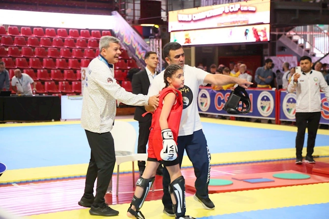 Prezidentin nəvəsi Dünya Çempionatında finalda — FOTOLAR Prezidentin nəvəsi Dünya Çempionatında finalda — FOTOLAR