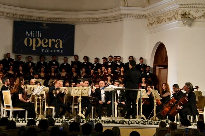 Opera Teatrı ilk dəfə “Milli Opera İncilərimiz” layihəsini təqdim etdi — FOTOLAR Opera Teatrı ilk dəfə “Milli Opera İncilərimiz” layihəsini təqdim etdi — FOTOLAR