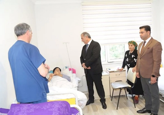 İcra başçısı şəhid atasını ziyarət etdi — FOTOLAR