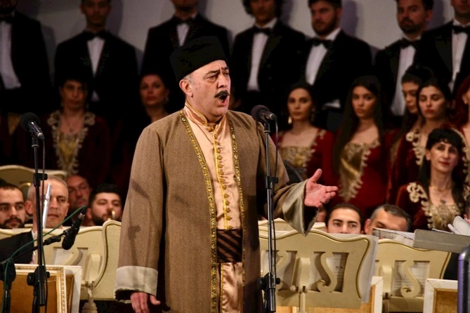 Opera Teatrı ilk dəfə “Milli Opera İncilərimiz” layihəsini təqdim etdi — FOTOLAR Opera Teatrı ilk dəfə “Milli Opera İncilərimiz” layihəsini təqdim etdi — FOTOLAR