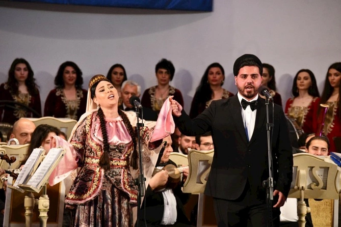 Opera Teatrı ilk dəfə “Milli Opera İncilərimiz” layihəsini təqdim etdi — FOTOLAR Opera Teatrı ilk dəfə “Milli Opera İncilərimiz” layihəsini təqdim etdi — FOTOLAR