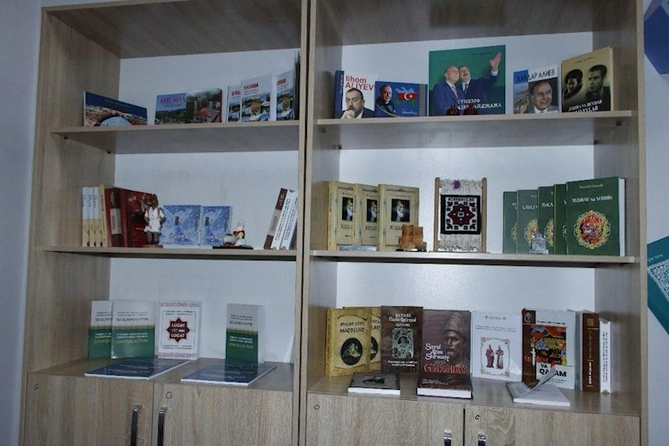 Özbəkistan universitetində Seyid Əzim Şirvani adına auditoriya açılıb — FOTOLAR
