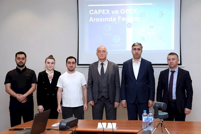 “Gənc İstedadlar Proqram”ında təcrübəçilərin fərdi mövzularının təqdimatı keçirilib — FOTOLAR “Gənc İstedadlar Proqram”ında təcrübəçilərin fərdi mövzularının təqdimatı keçirilib — FOTOLAR