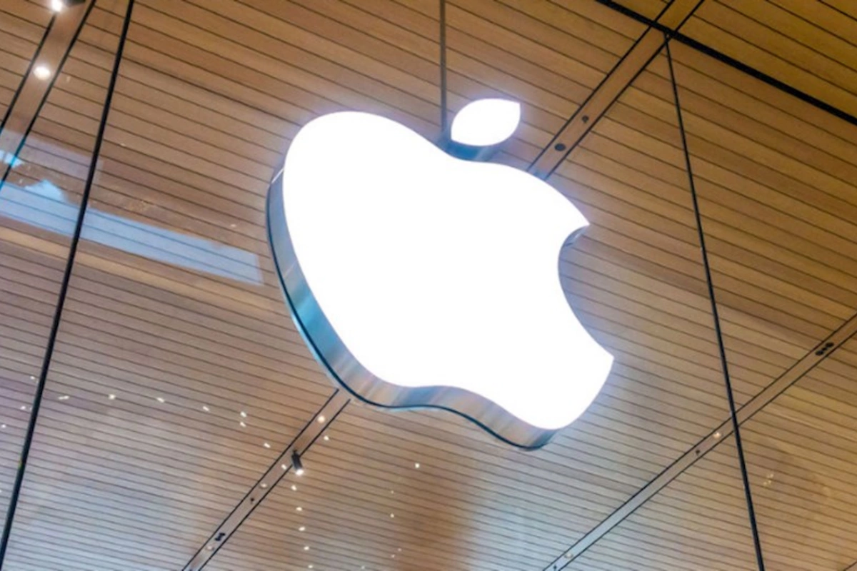 Məhkəmə LGBT təbliğatına görə Appleı cərimələyib
