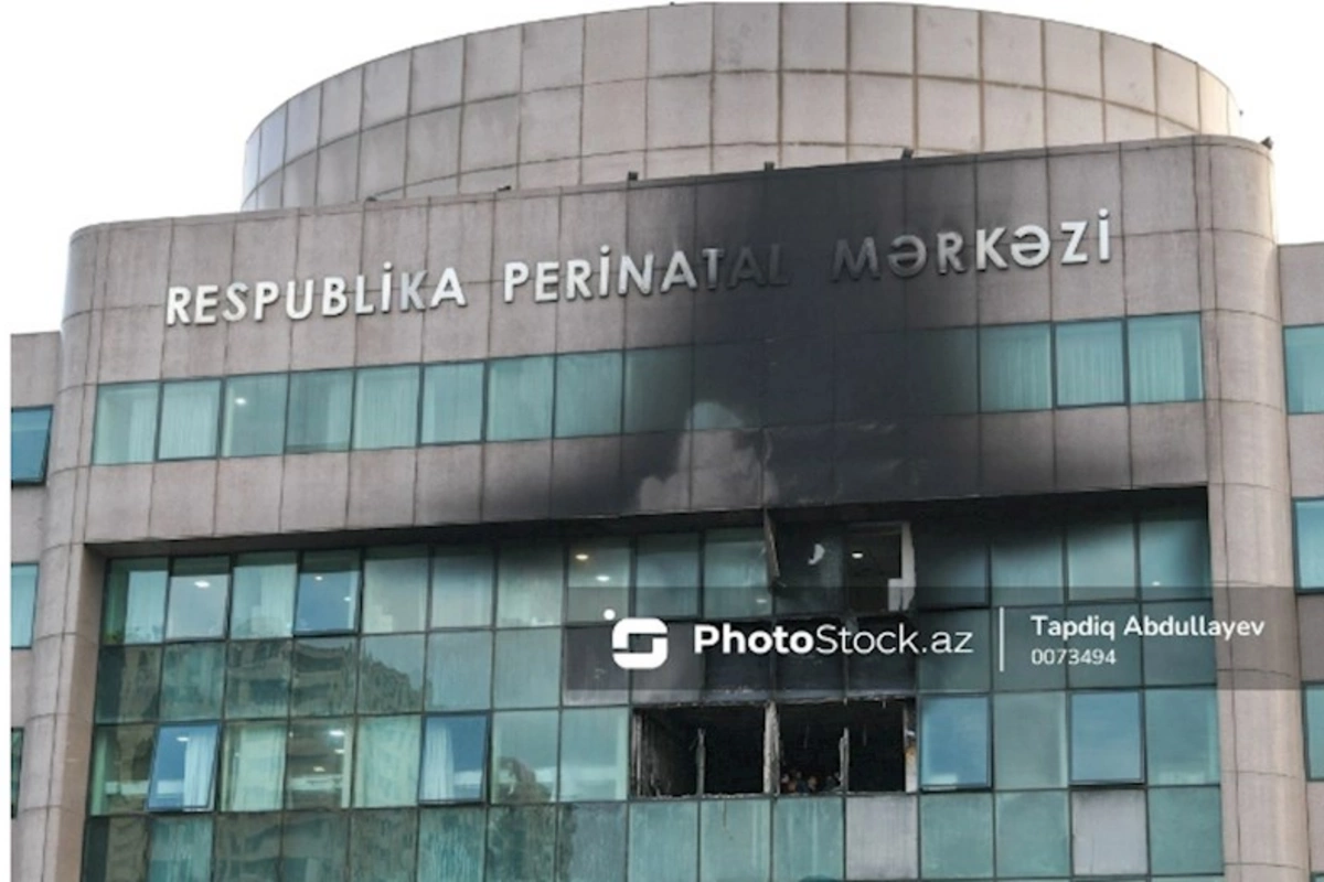 Perinatal Mərkəzdə yeddi körpənin öldüyü yanğınla bağlı məhkəmədə şahidlər ifadə veriblər