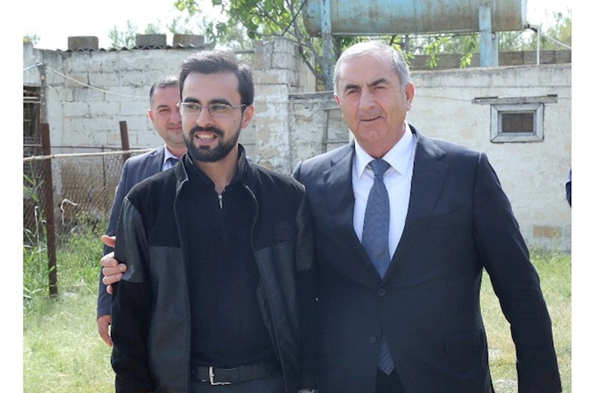 Hacıqabul RİH-nin başçısı Vətən müharibəsi iştirakçısını evində ziyarət etdi — FOTOLAR