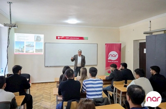 “Nar”ın dəstəyi ilə tələbələr üçün təlimlər keçirilib — FOTOLAR