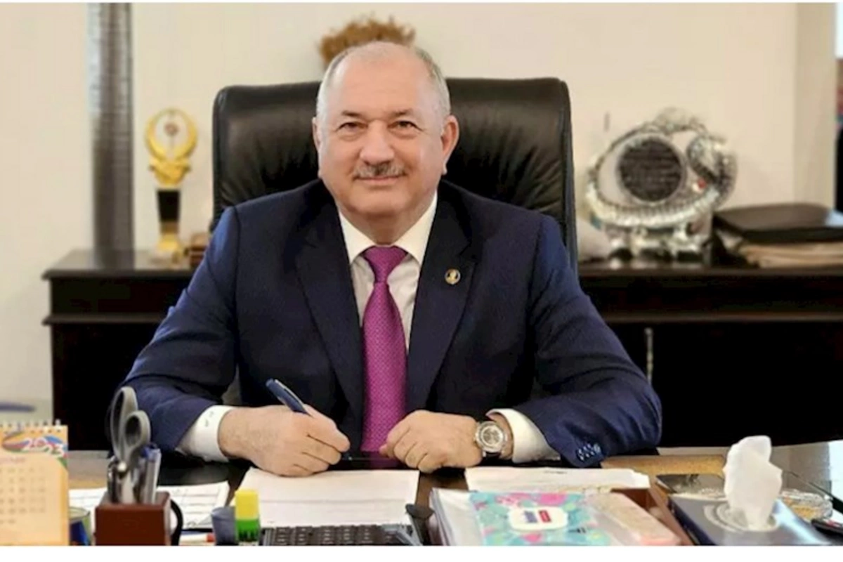 İcra başçısı bəzi işçiləri vəzifəsindən azad etdi