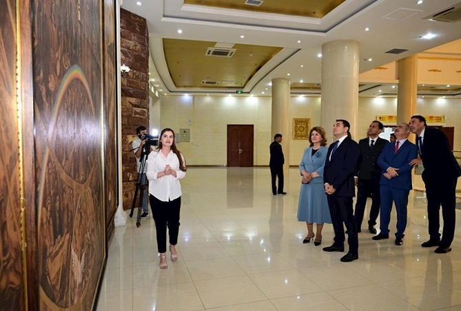 Mədəniyyət naziri Adil Kərimli Düşənbədə tacik həmkarı ilə görüşüb — FOTOLAR