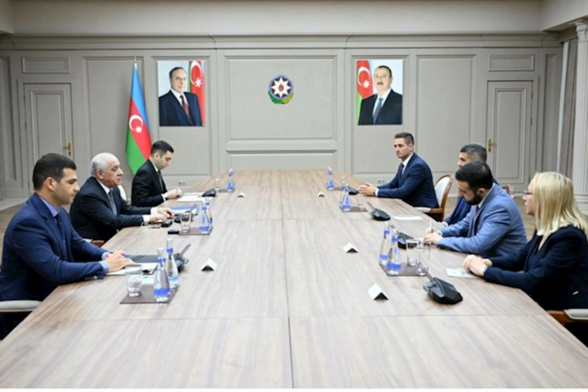 Əli Əsədov Dünya Minifutbol Federasiyasının prezidenti ilə görüşüb