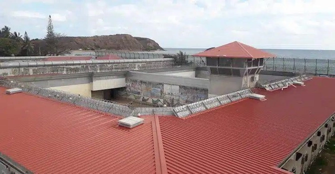 Fransanın kanaklara qarşı zorakılığı: Məhbuslar zorla deportasiya edilir, beynəlxalq hüquq pozulur — HESABAT (FOTOLAR)