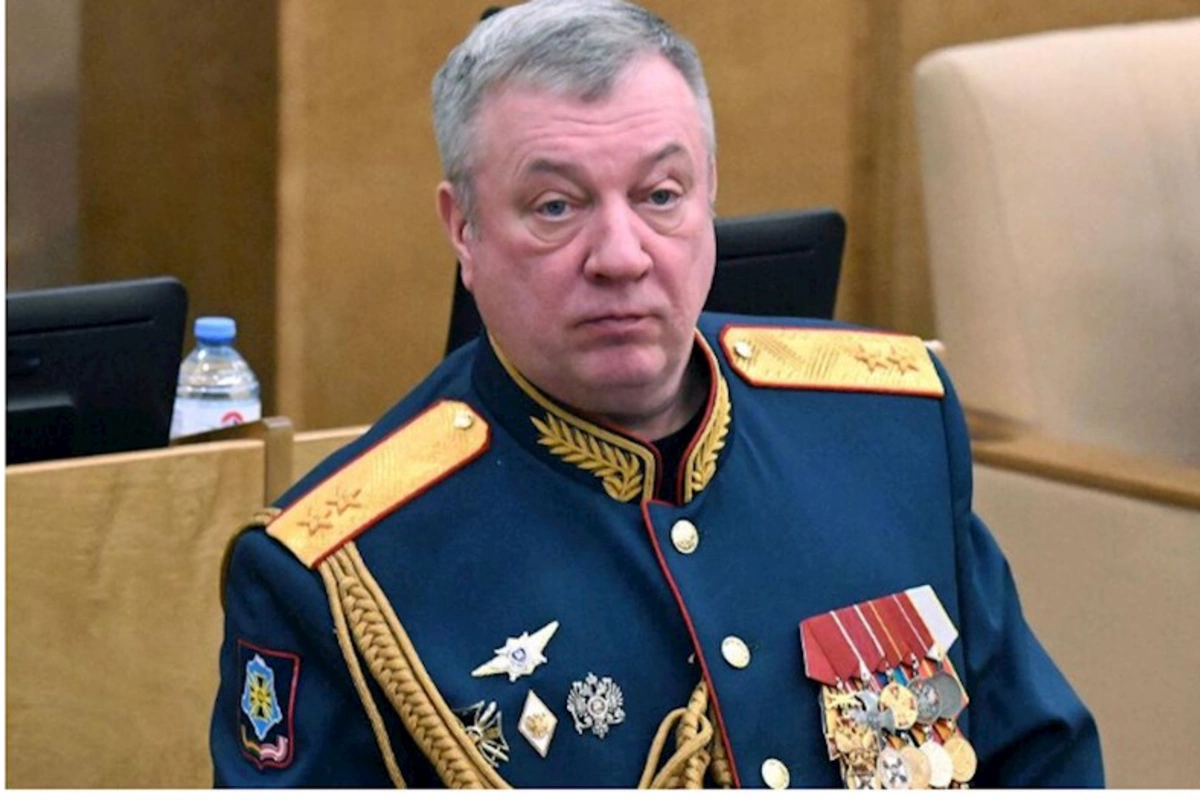 Rus generalı Avropa ilə müharibəyə hazırlaşmağa çağırır