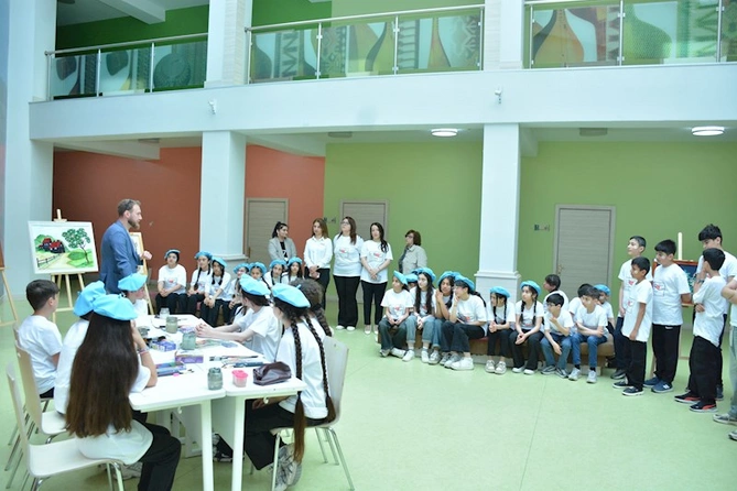 Şamaxıda Uşaq İncəsənət Festivalı keçirildi — FOTOLAR Şamaxıda Uşaq İncəsənət Festivalı keçirildi — FOTOLAR