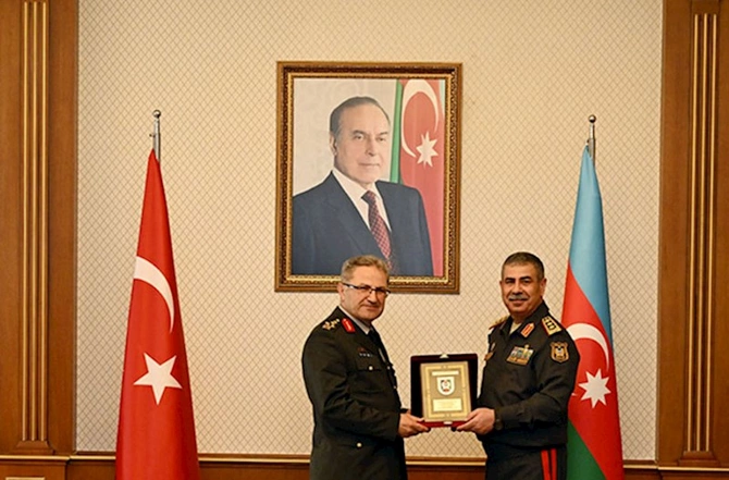 Zakir Həsənov Metin Tokeli qəbul etdi — FOTOLAR