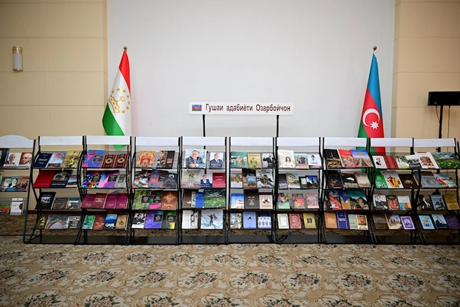 Tacikistan Milli Kitabxanasında Azərbaycan Ədəbiyyatı Guşəsi yaradılıb — FOTOLAR Tacikistan Milli Kitabxanasında Azərbaycan Ədəbiyyatı Guşəsi yaradılıb — FOTOLAR