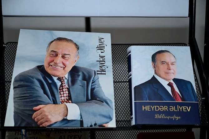Tacikistan Milli Kitabxanasında Azərbaycan Ədəbiyyatı Guşəsi yaradılıb — FOTOLAR Tacikistan Milli Kitabxanasında Azərbaycan Ədəbiyyatı Guşəsi yaradılıb — FOTOLAR
