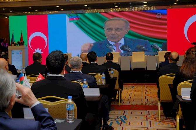 Ankarada Qərbi Azərbaycana qayıdış mövzusunda beynəlxalq konfrans keçirildi — FOTOLAR Ankarada Qərbi Azərbaycana qayıdış mövzusunda beynəlxalq konfrans keçirildi — FOTOLAR